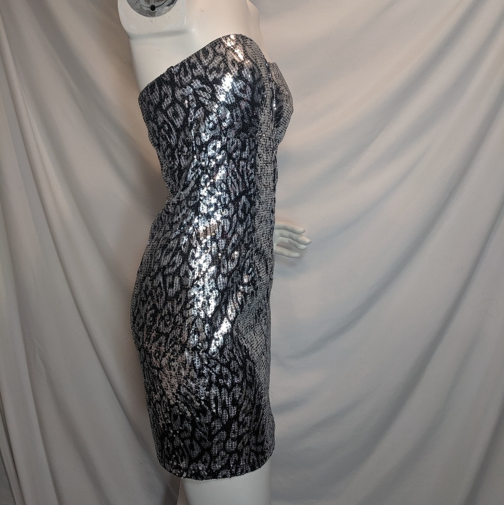 2b Bebe | Sequin Leopard Print | New Years | S - image 1